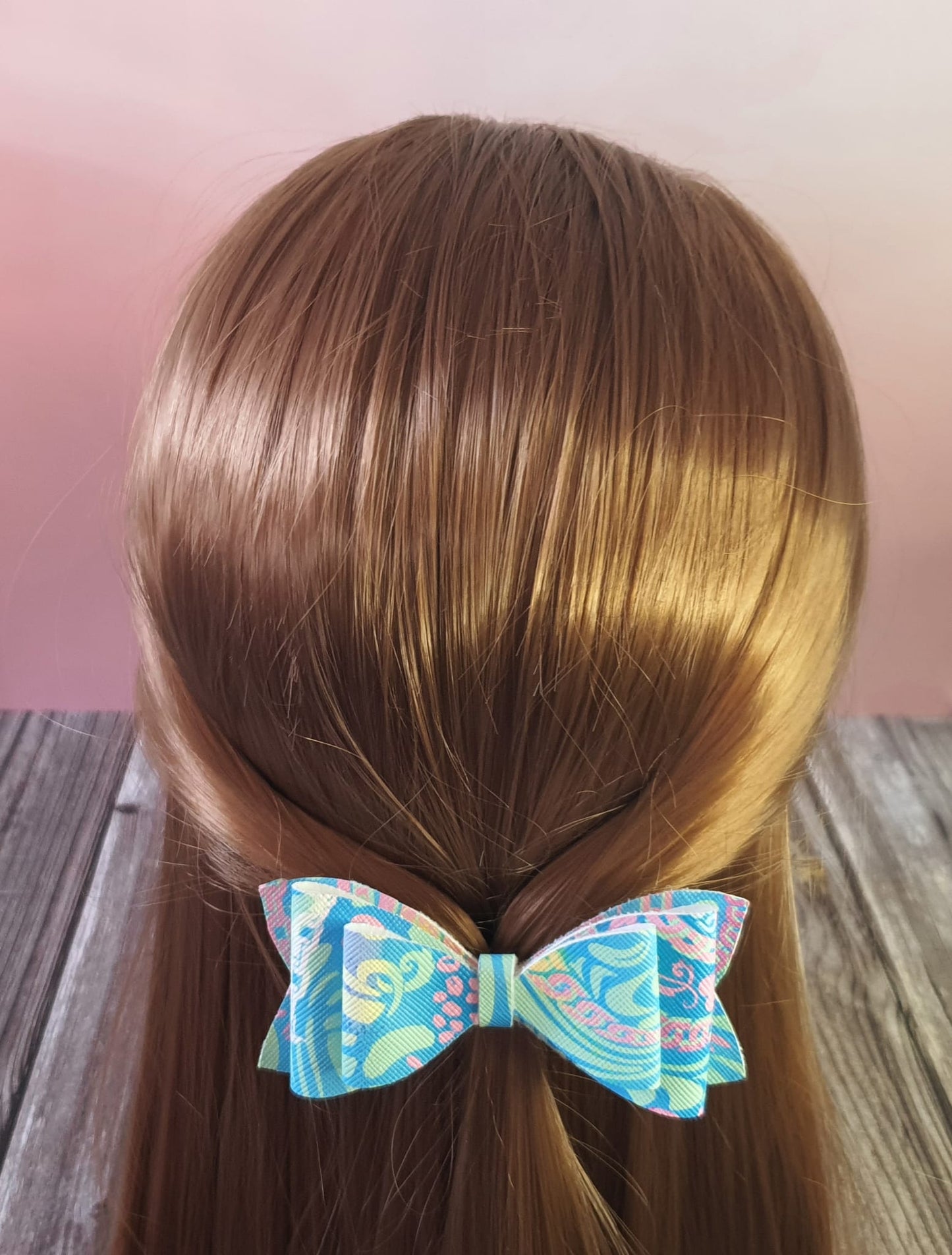 Paisley style bow hairclip