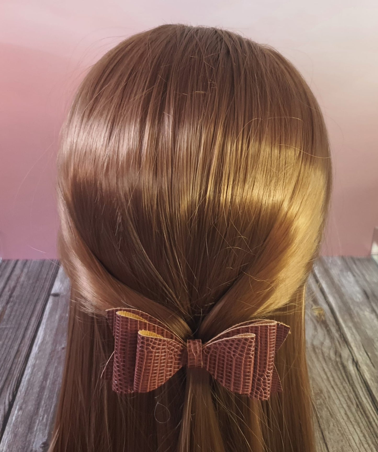 Brown faux leather bow hairclip